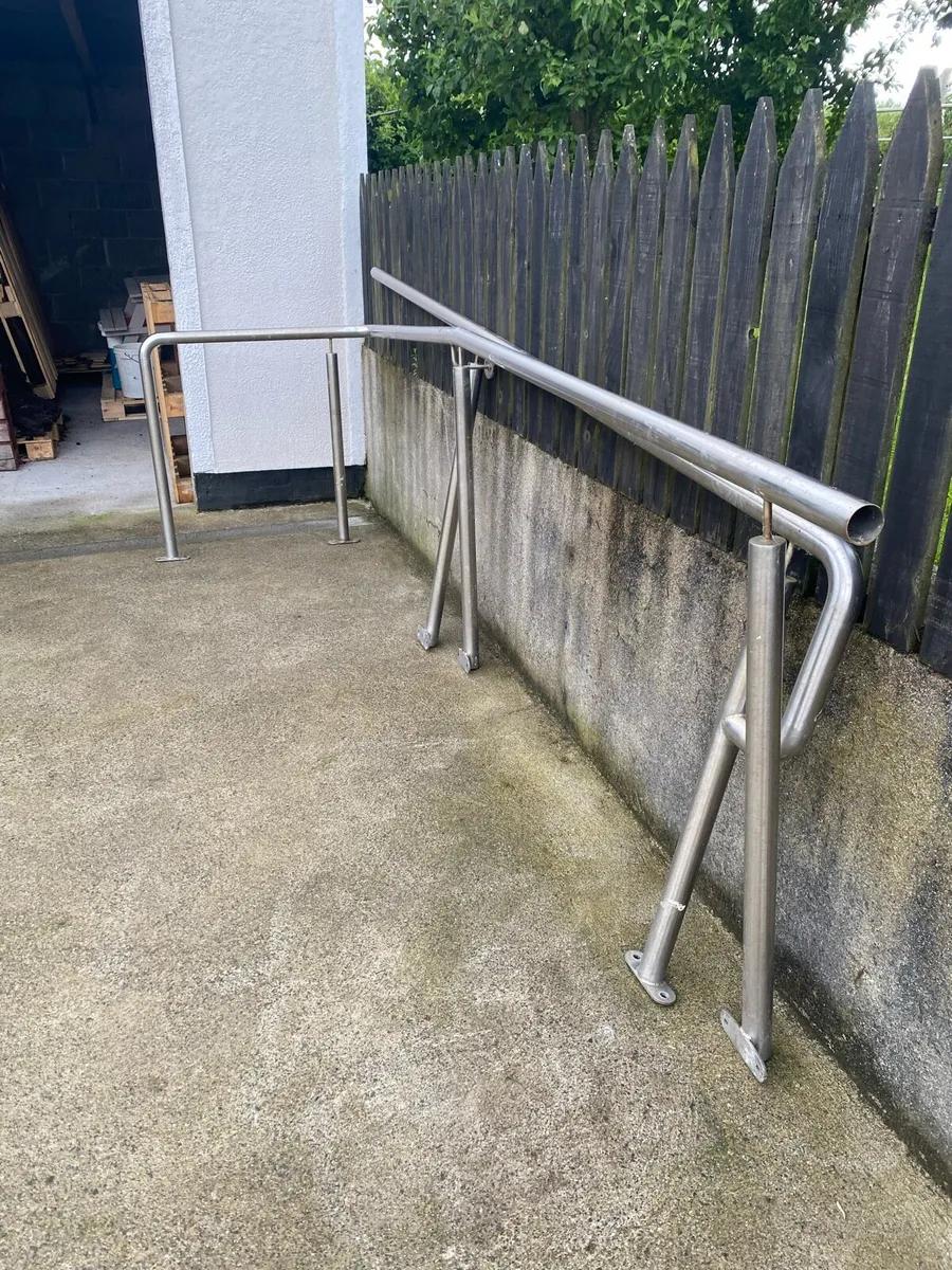 Hand rail - Image 2