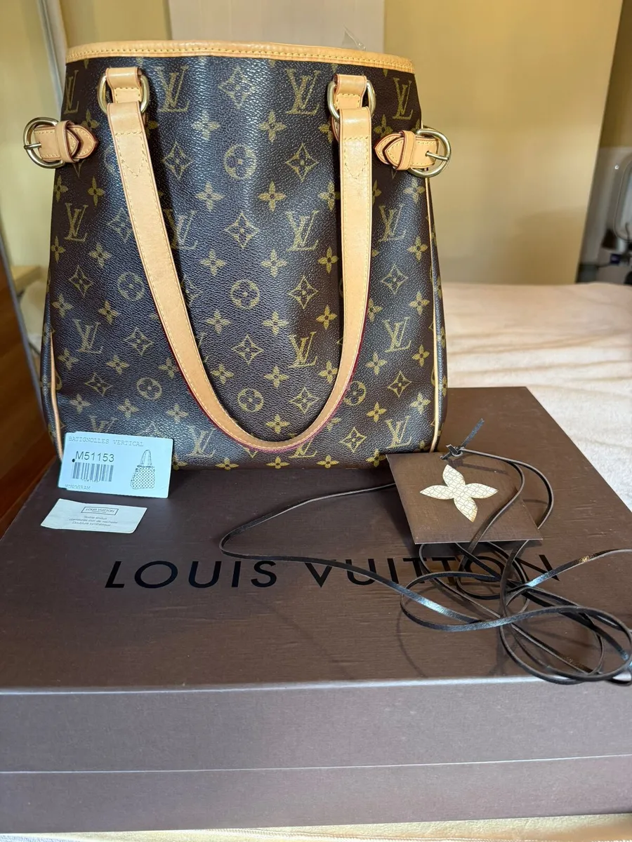Louis Vuitton Monogram Batignolles Horizontal Shou - Image 1