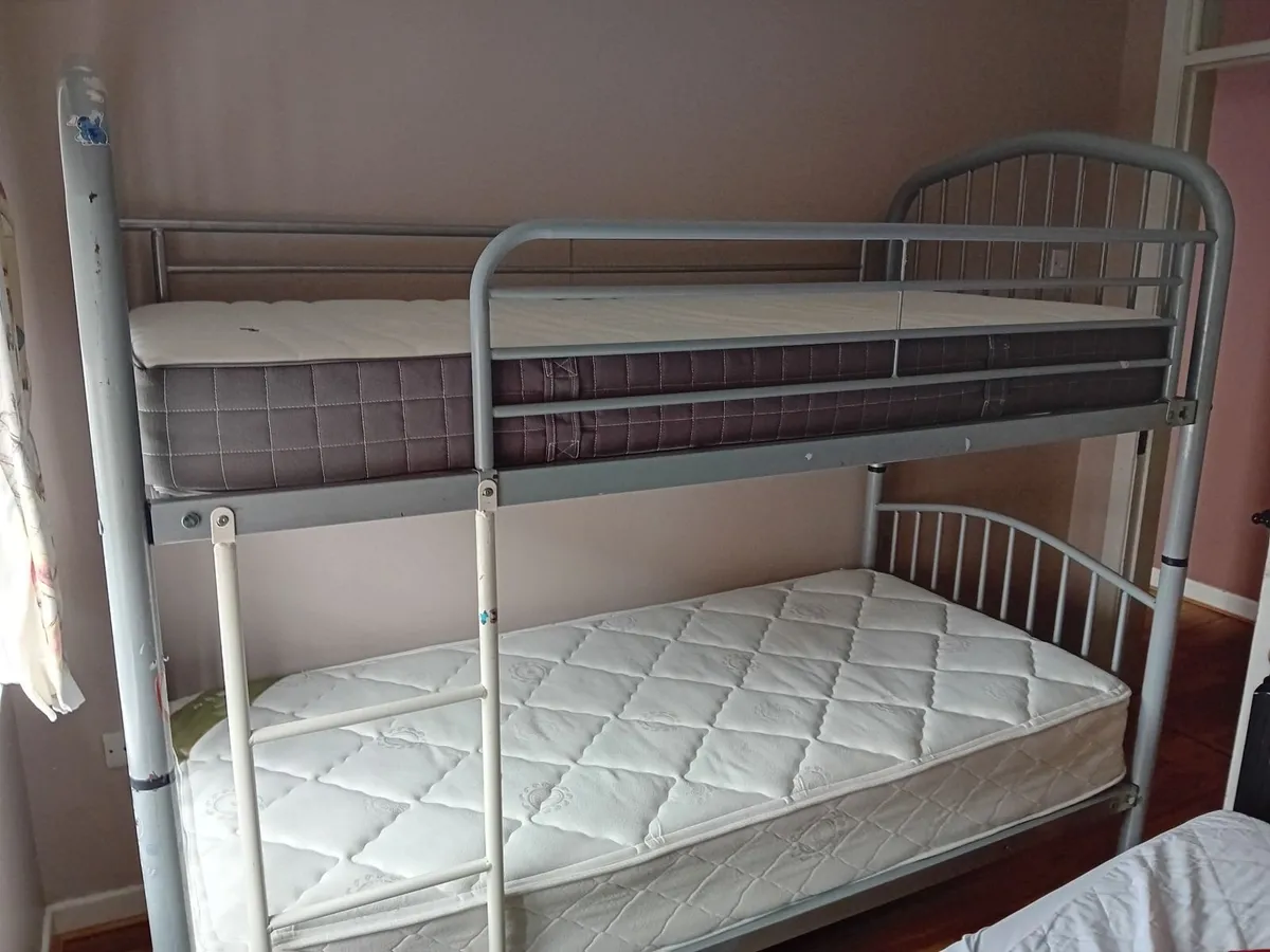 bunk bed