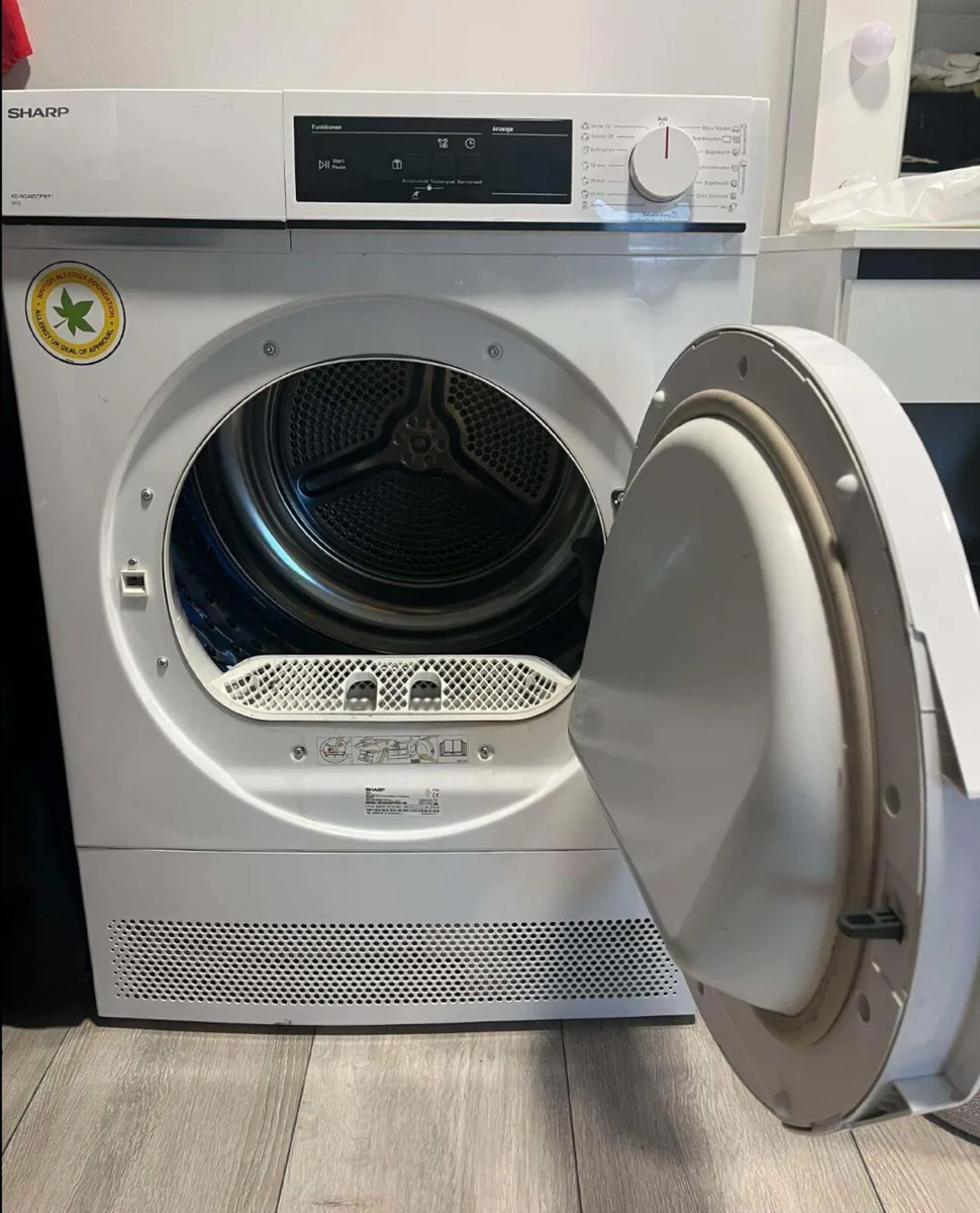 Sharp condenser dryer - Image 2