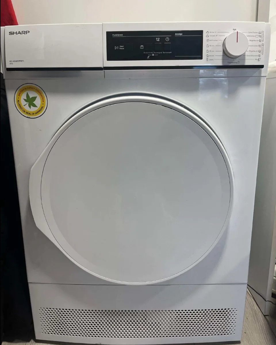 Sharp condenser dryer - Image 1