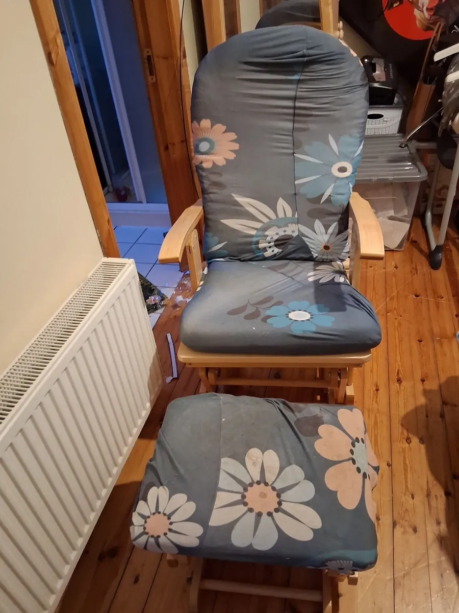 Rocking chair - Image 1