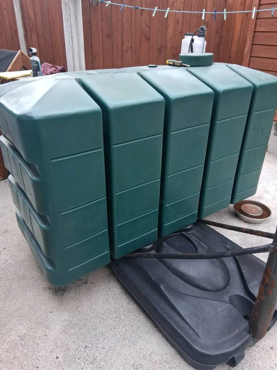Oil tank - Image 2