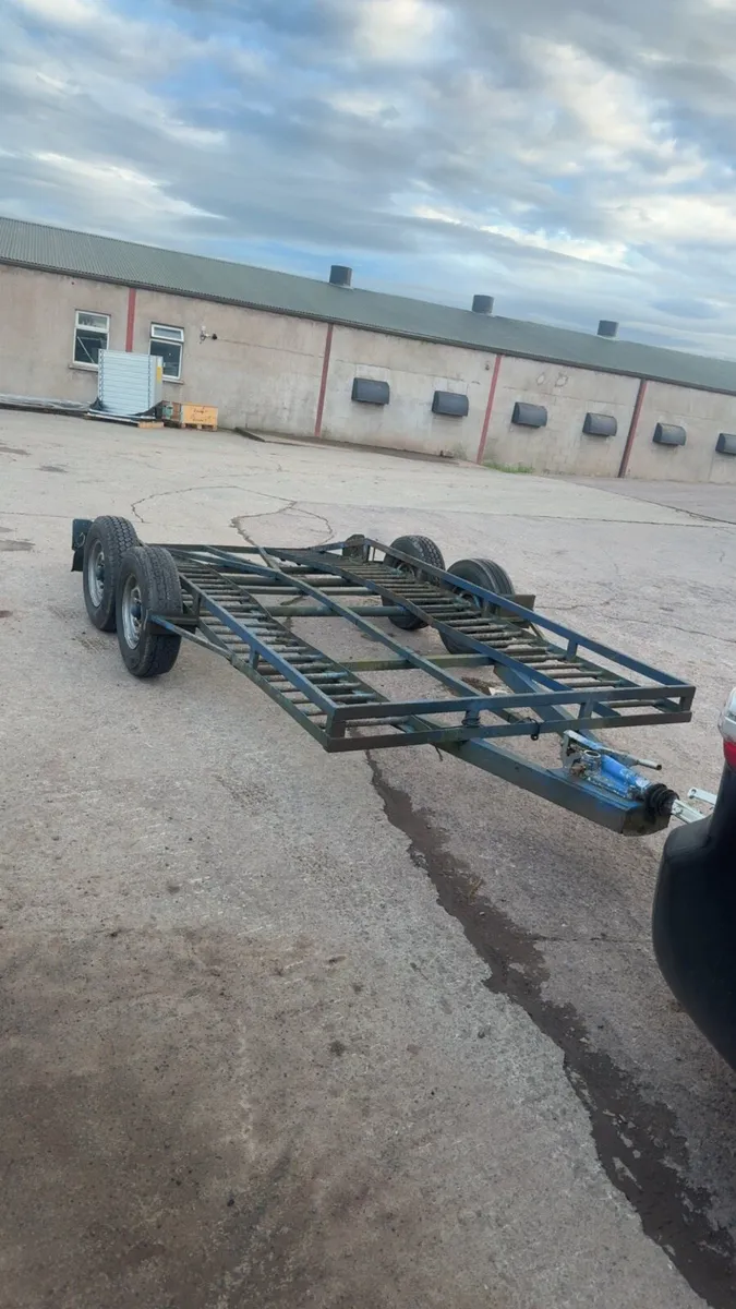 Car transporter - Image 2