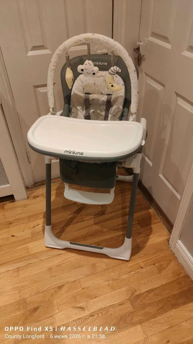 Child feeding high chair - Image 1