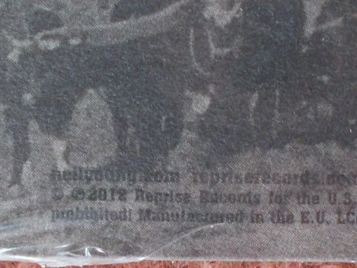 Neil Young Sealed CD 2012 - Image 3