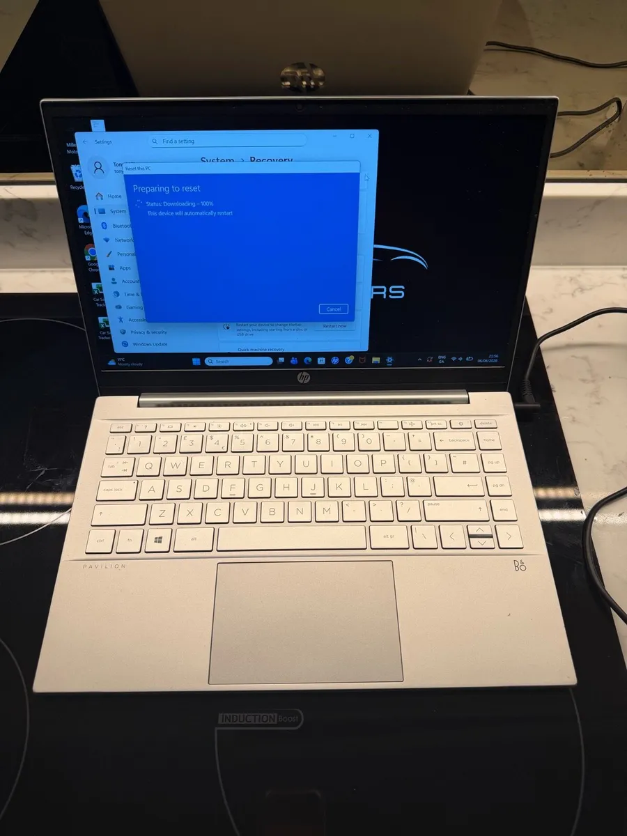 HP Pavilion Laptop - Image 2