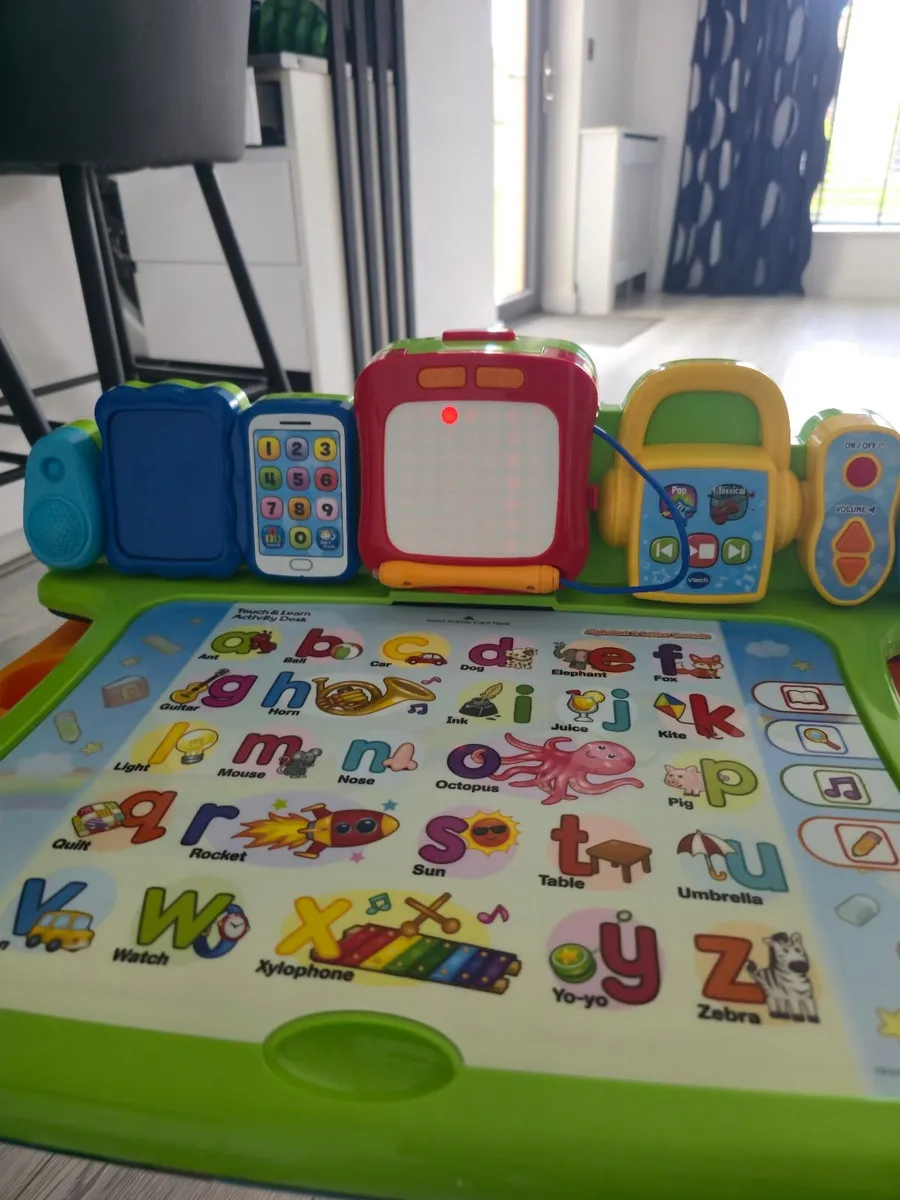 VTech  Desk - Image 1