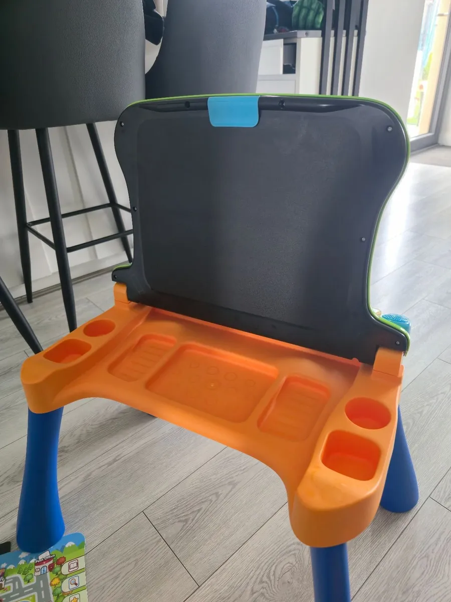 VTech  Desk - Image 4