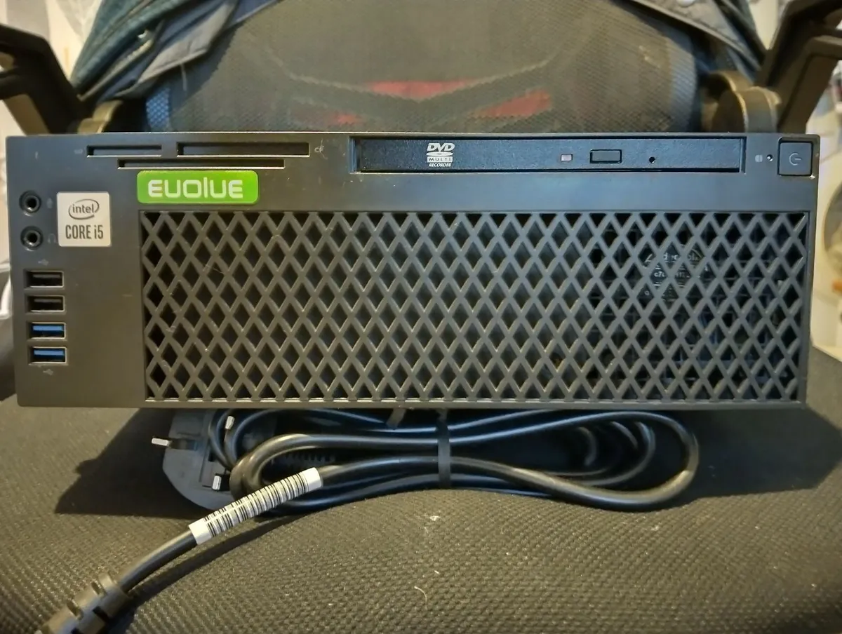 2 Damaged PC's for parts or repair - Image 1