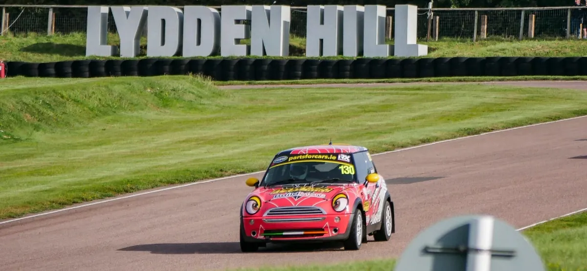 Mini Cooper 2005 - Image 2