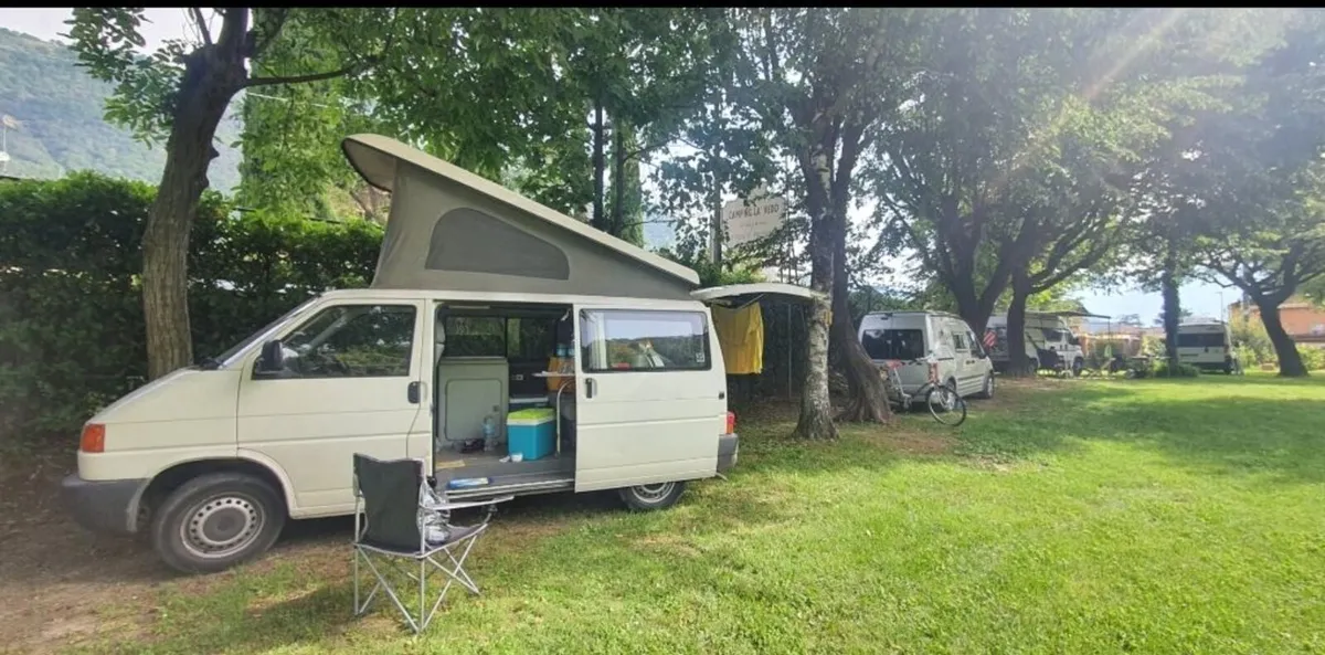 Vw camper 1.9 Diesel 1 previous owner - Image 4
