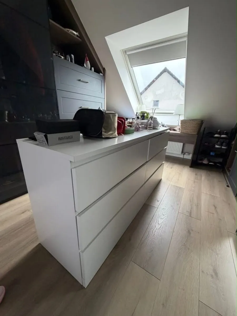 Malm chest of drawers: €100 - Image 2