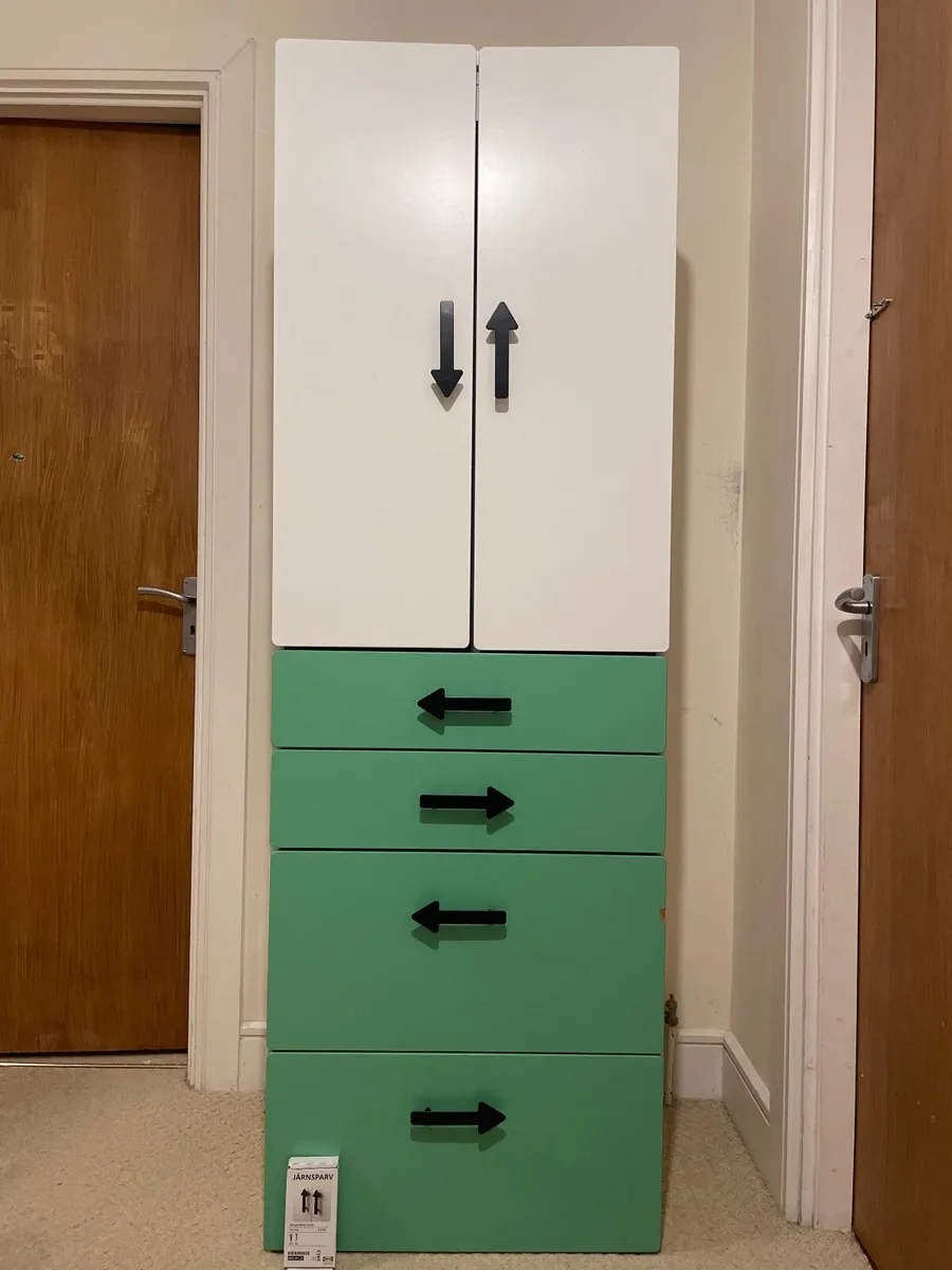 Child’s Wardrobe - Image 1