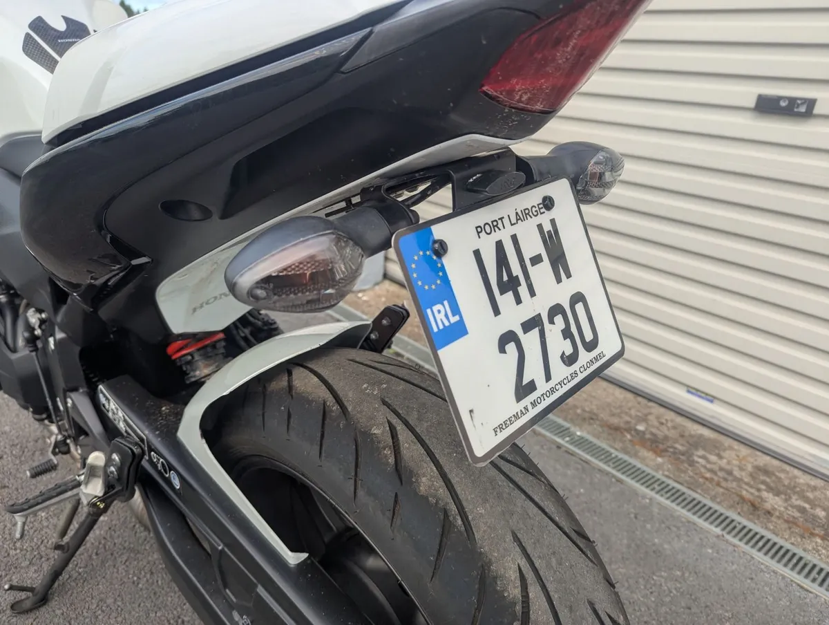 Honda CBR 600F 2014 - Image 2