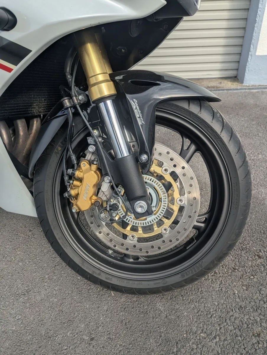 Honda CBR 600F 2014 - Image 4