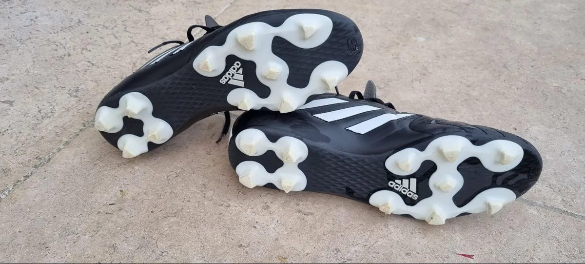 Football boots - Image 4