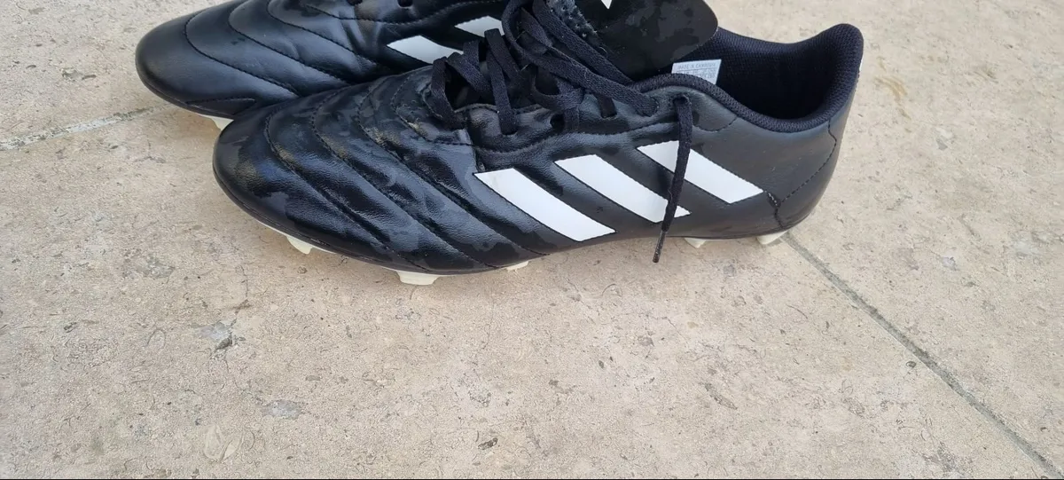 Football boots - Image 3