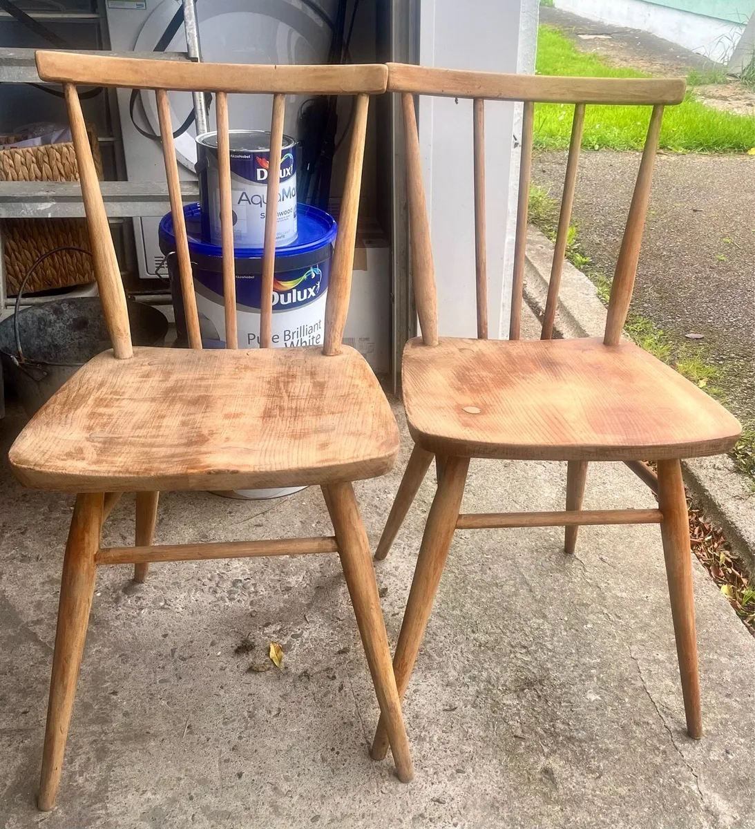 Pair of Ercol Windsor chairs - Image 4