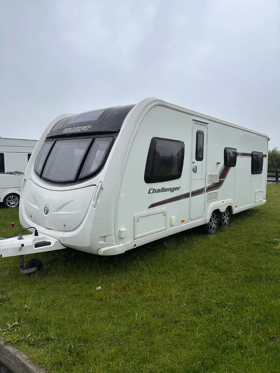 ✨STUNNING SWIFT CHALLENGER 6 BERTH✨ - Image 1
