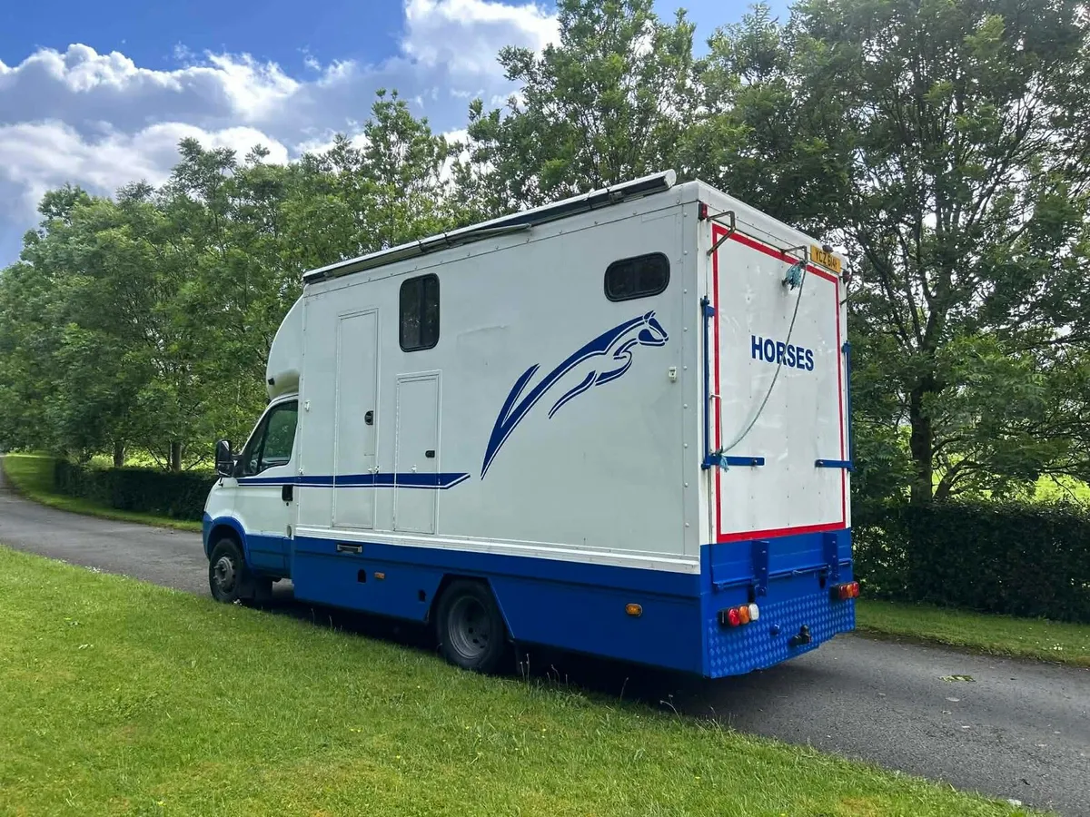 NI REG ONLY 200€ VRT living quarters - Image 2