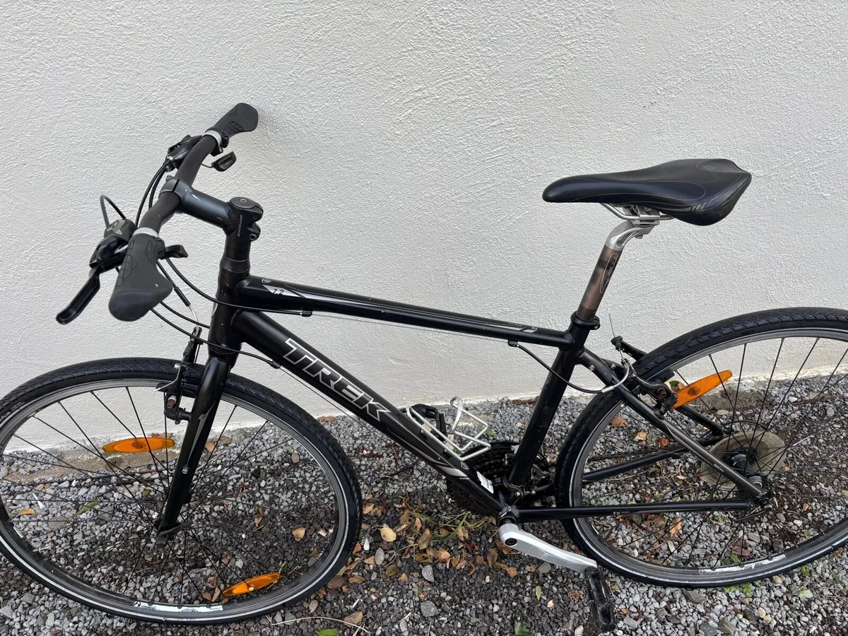 Hybrid bike - Image 1