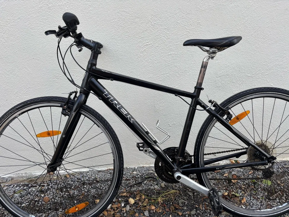 Hybrid bike - Image 2