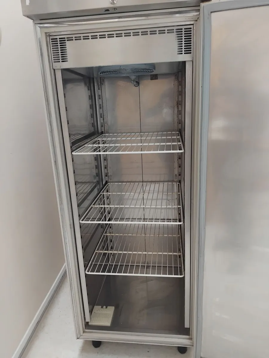 Stainless steel fridge - Image 4