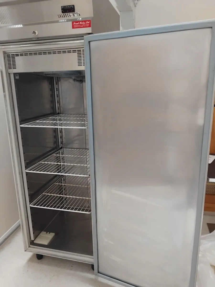 Stainless steel fridge - Image 3