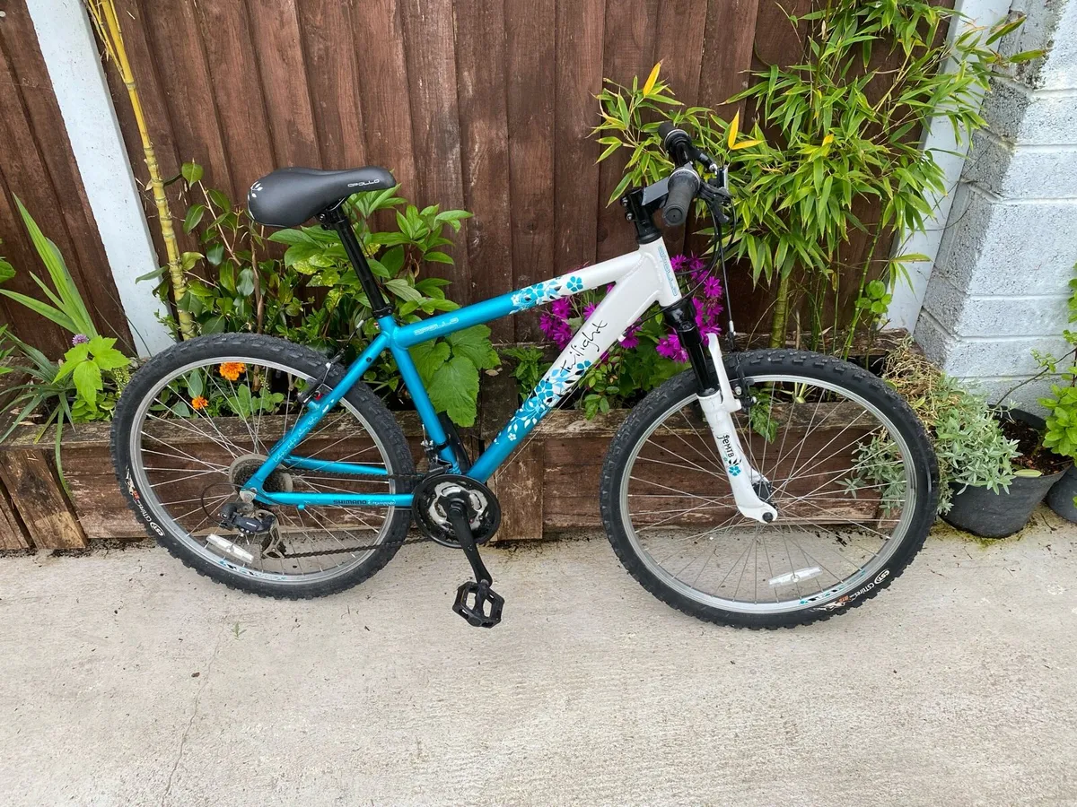 Apollo 21 speed 26 inch wheels front - Image 2