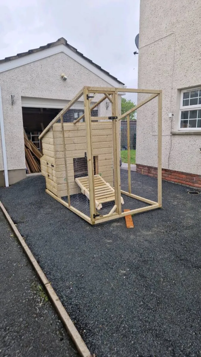 Chicken coop - Image 1