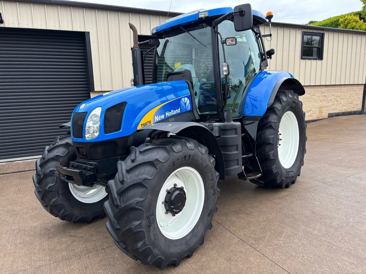 2009 NEW HOLLAND T6070 RANGE COMMAND - Image 2