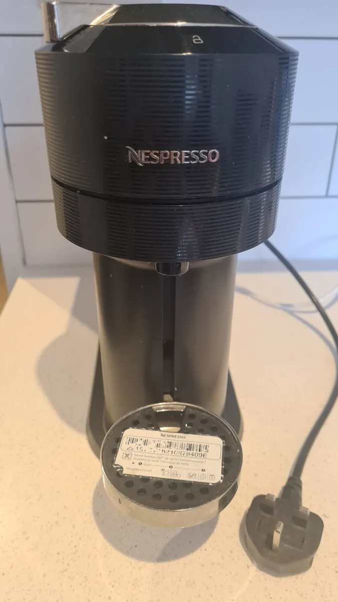 Vertuo nespresso coffee machine - Image 2