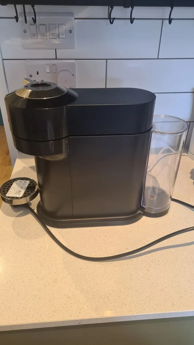 Vertuo nespresso coffee machine - Image 4