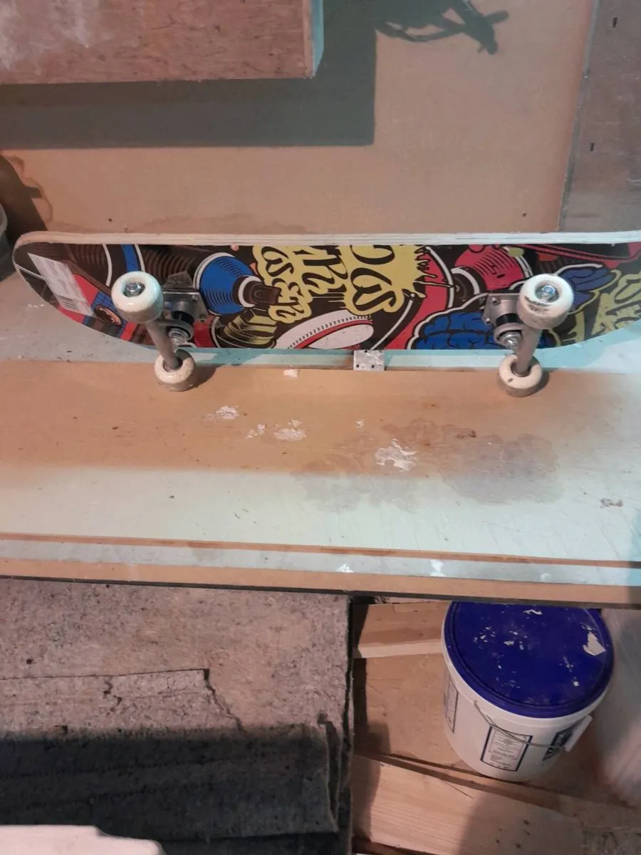 Skateboard for free. - Image 1
