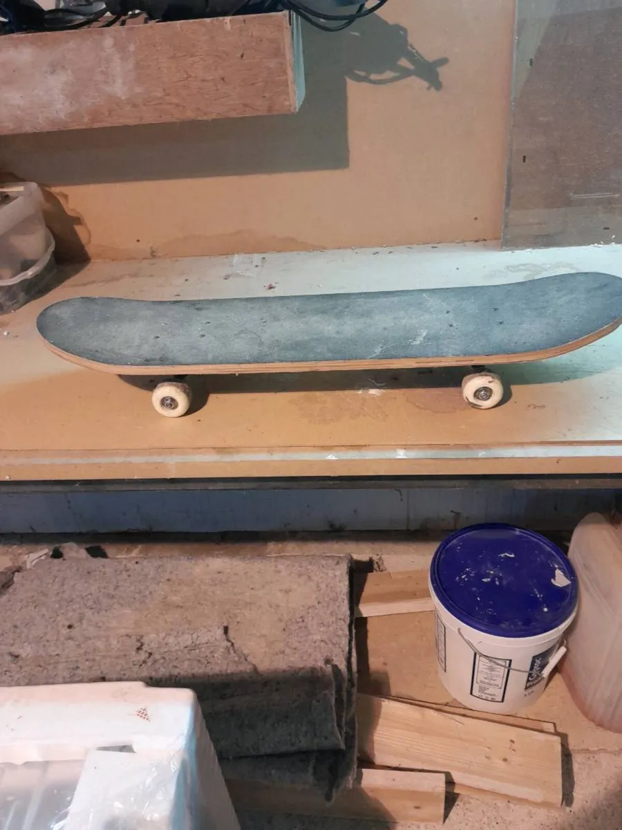 Skateboard for free. - Image 2