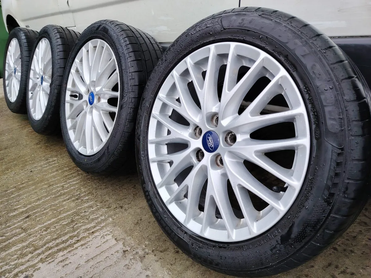 17" Ford alloy wheels with very good tyres - Image 1