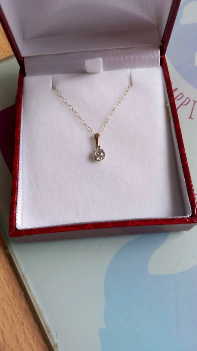 9ct gold necklace - Image 1