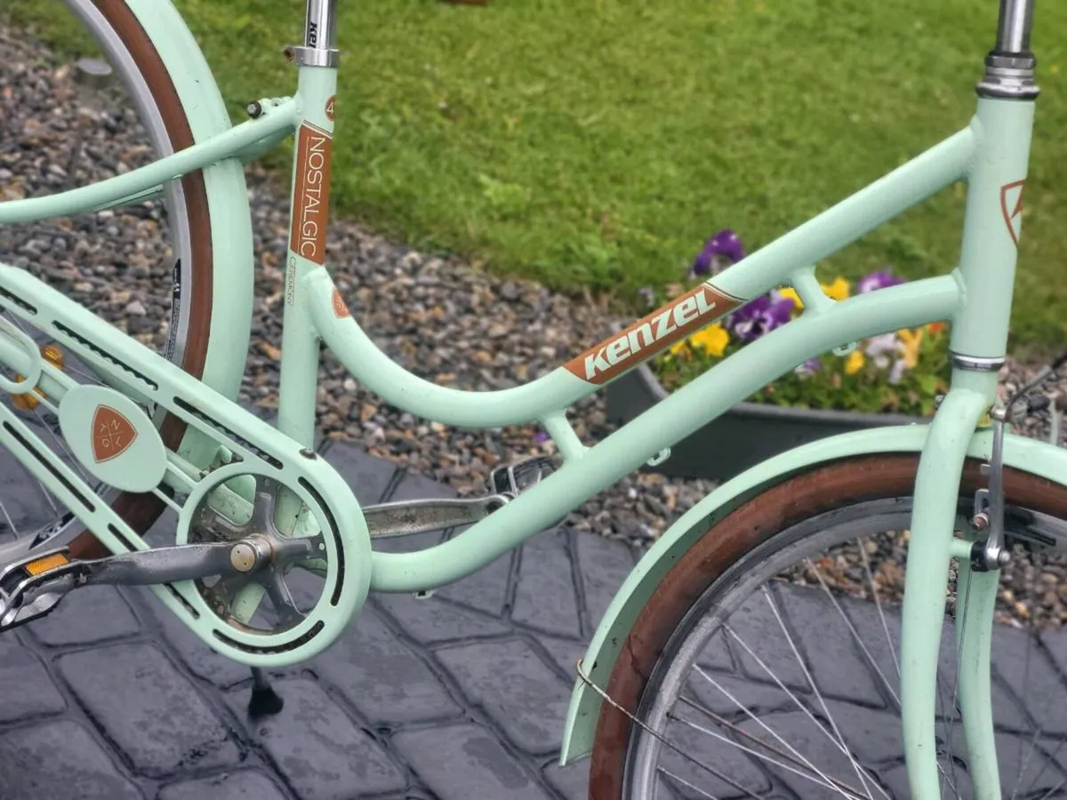 LADIES BIKE..NO OFFFERS - Image 2