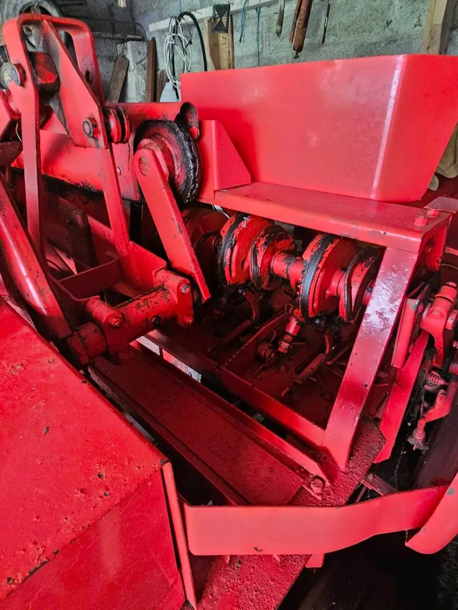 Massey Ferguson 20-8 Baler - Image 4