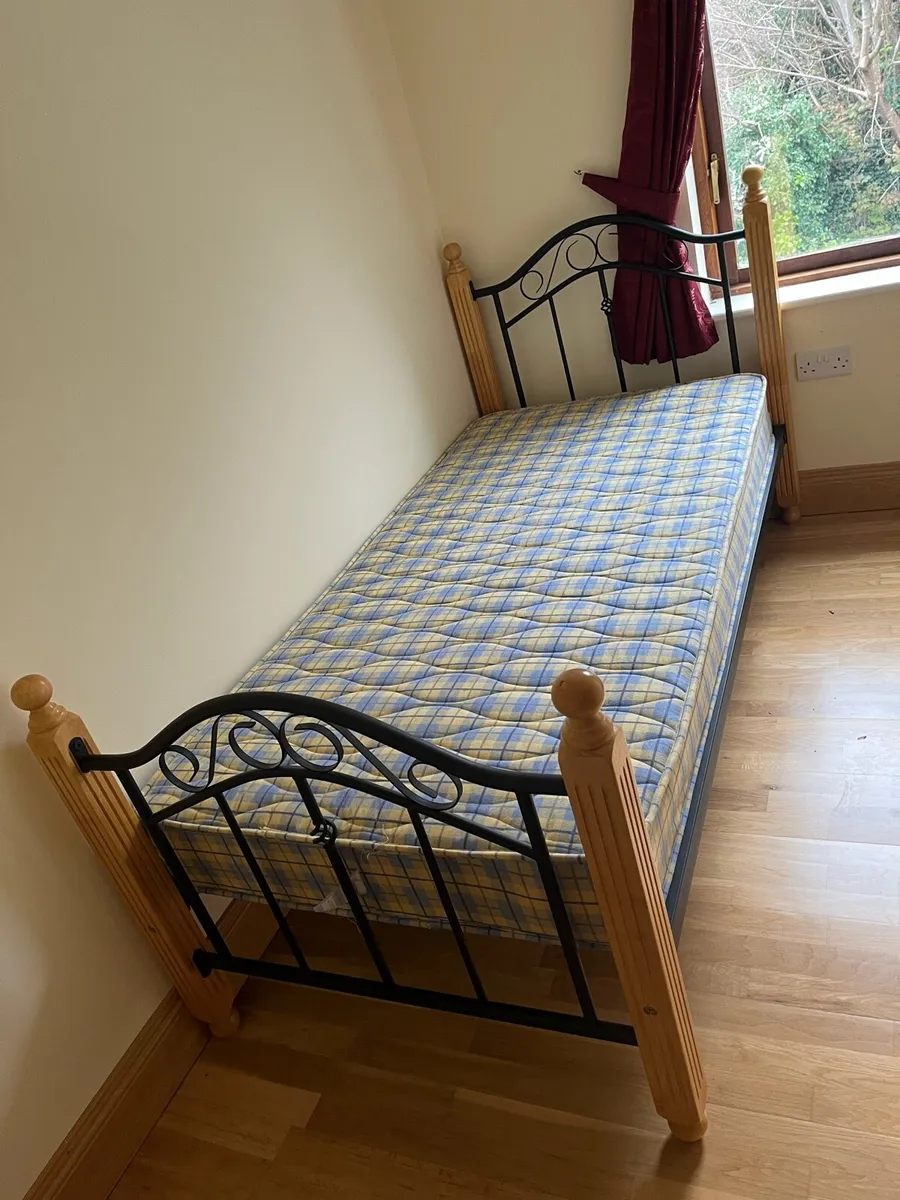 Single bed frame & mattress - Image 1