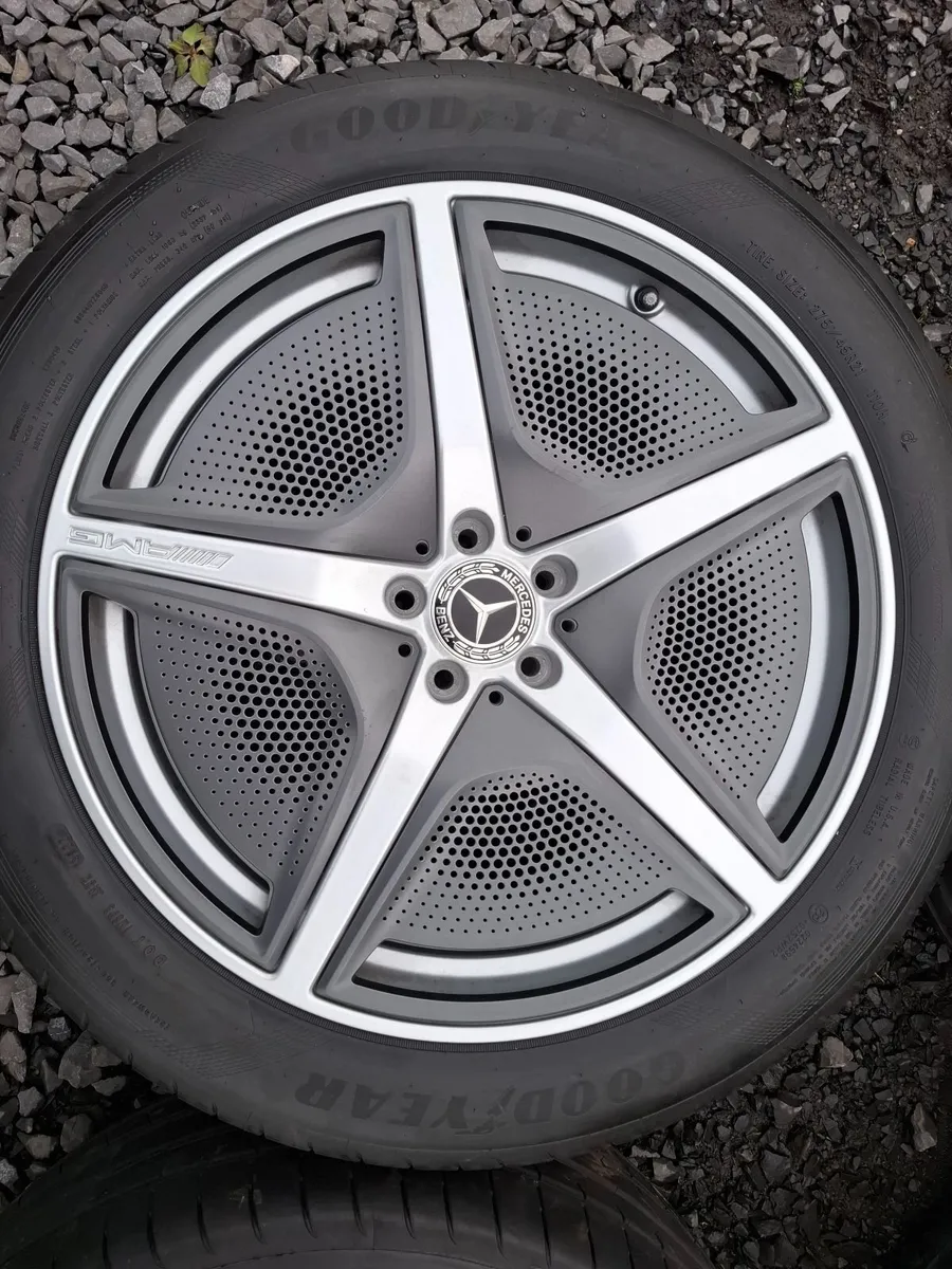 21" Genuine Mercedes EQS SUV Amg Alloys with tyres - Image 2