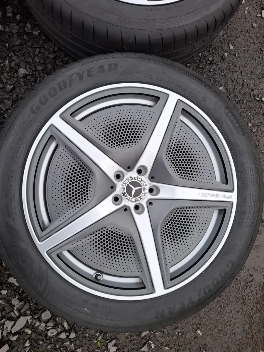 21" Genuine Mercedes EQS SUV Amg Alloys with tyres - Image 3