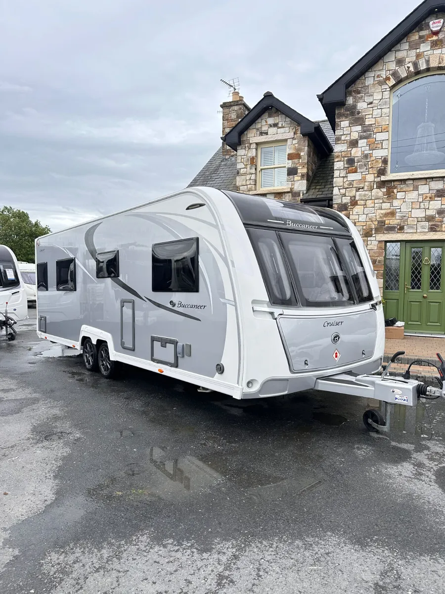 ✨STUNNING BUCCANEER CRUISER 4 BERTH ISLAND BED✨ - Image 1
