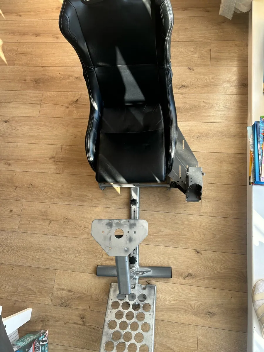 Sim racing gaming cockpit chair - Image 4