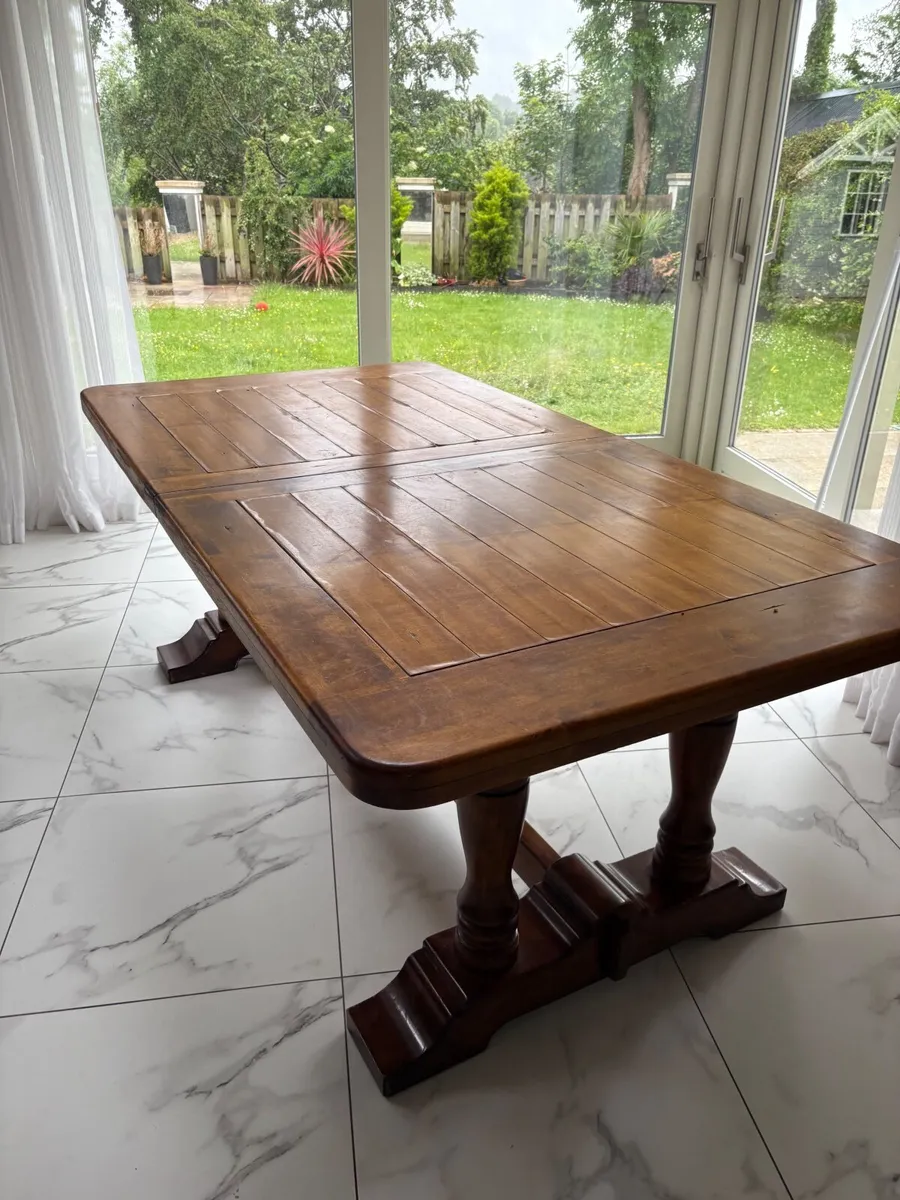 Kitchen table - Image 2