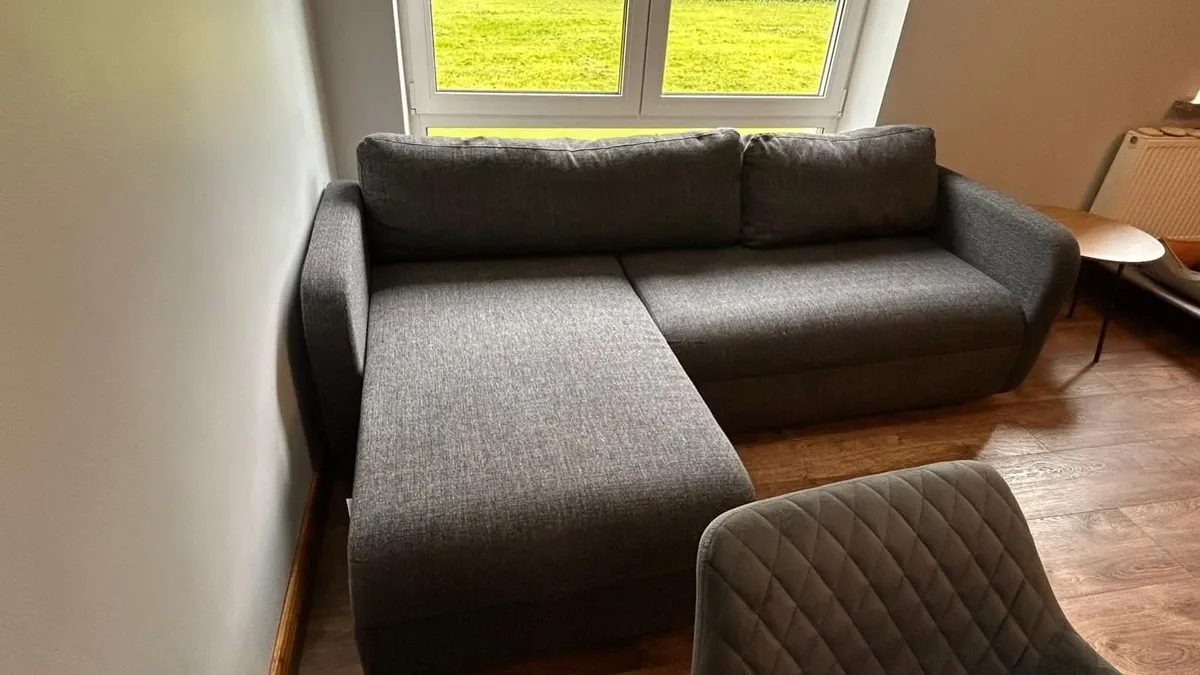 Couch - Image 1