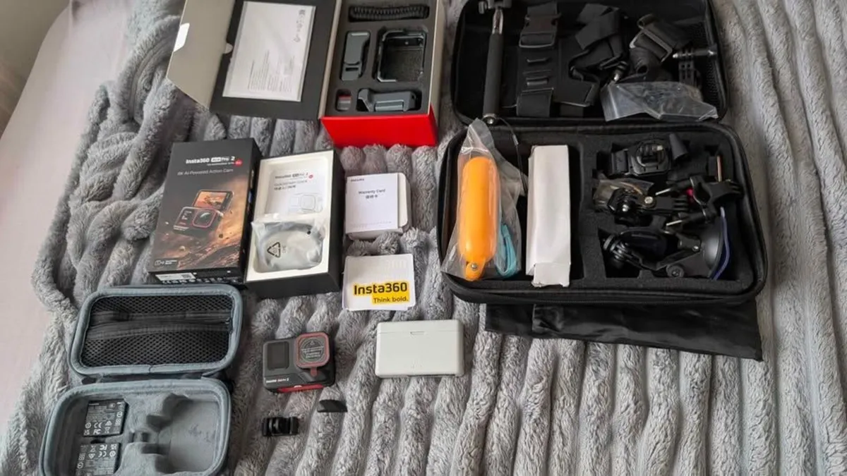 Insta360 Ace Pro 2 + accessories - Image 2