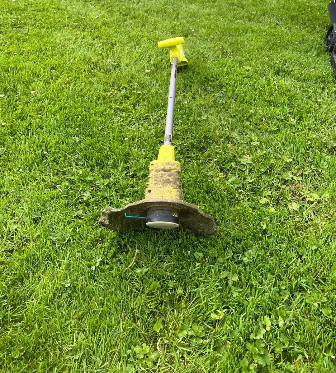 RYOBI ONE+ 18 VOLT CORDLESS MOWER & STRIMMER - Image 3