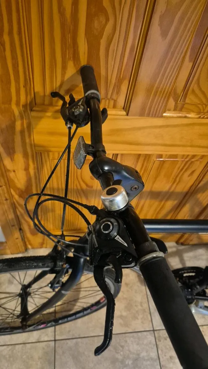 Boss road adult bike 37inch - Image 3